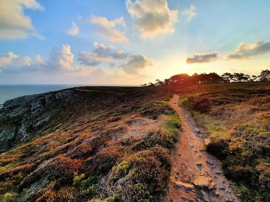 Erquy, Vue Mer, Centre, Plages & Commerces A Pieds